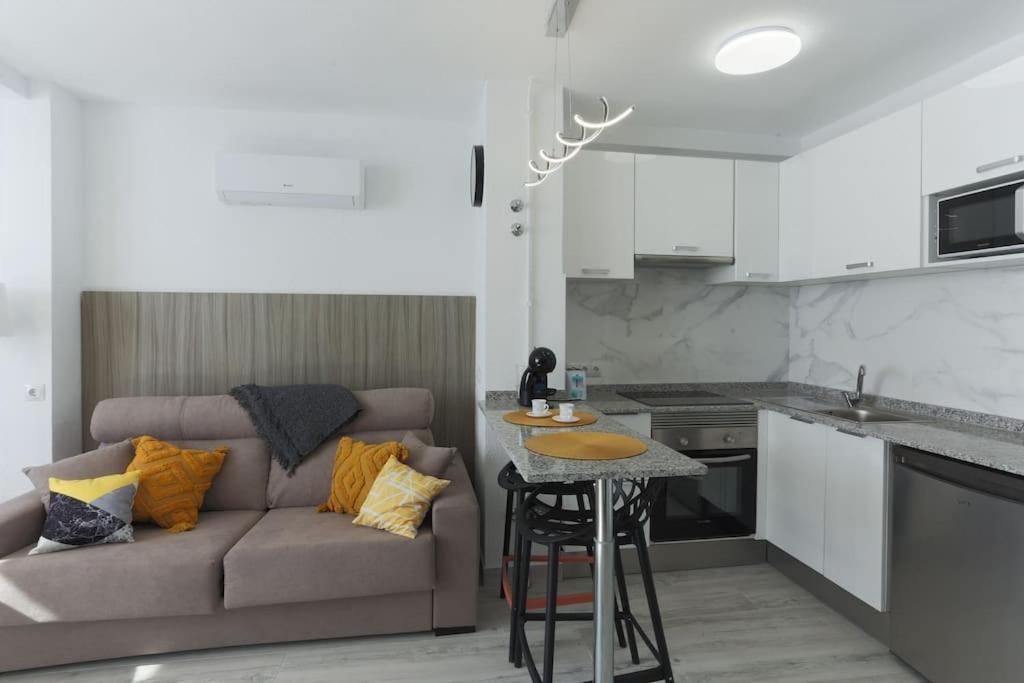 Apartamentos De Benidorm, Playa Poniente, Espana Eksteriør bilde