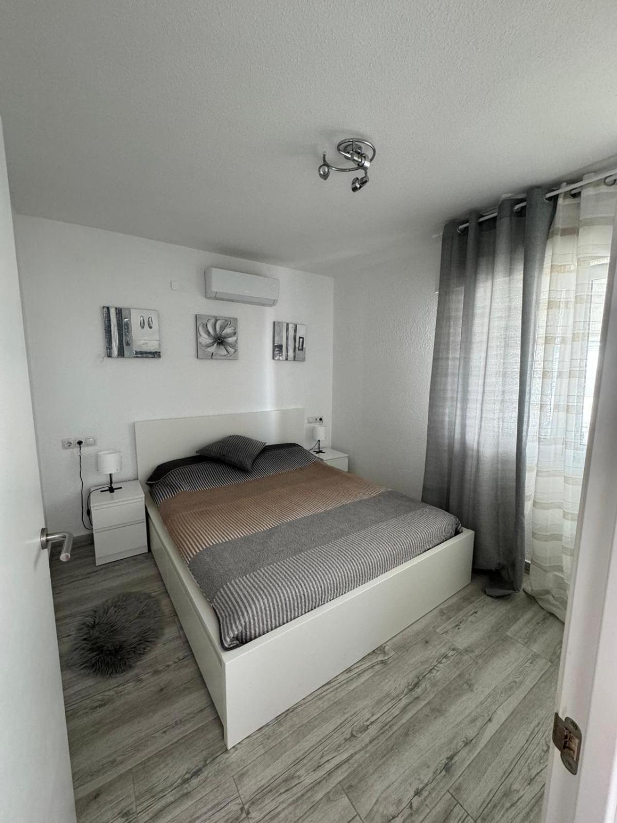Apartamentos De Benidorm, Playa Poniente, Espana Eksteriør bilde